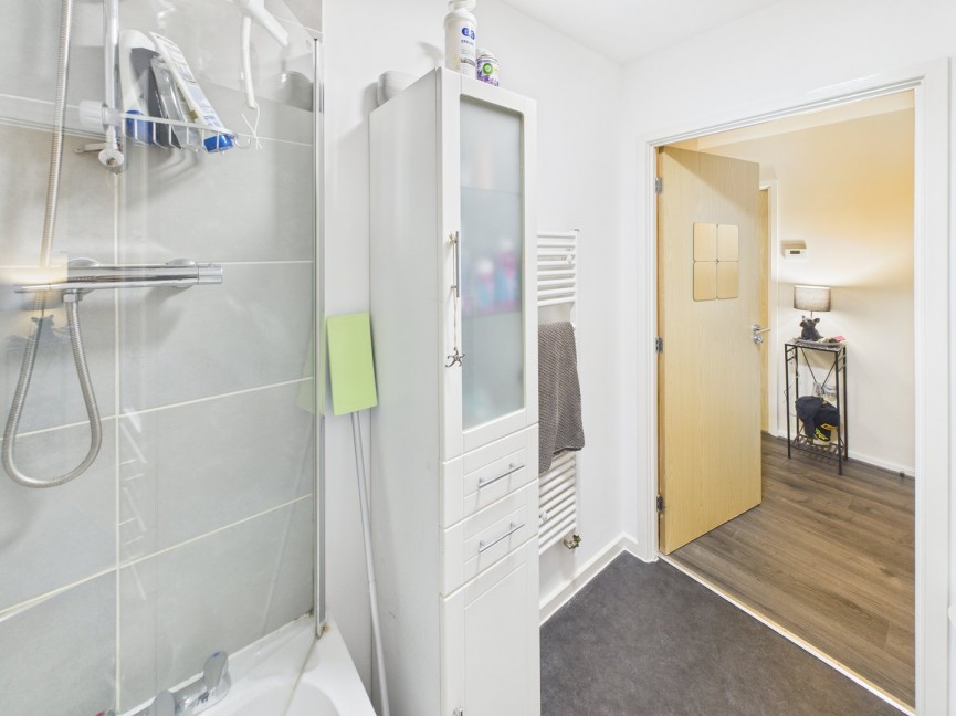 1 bedroom Flat for Sale Exmoor Avenue, Biggleswade, Bedfordshire