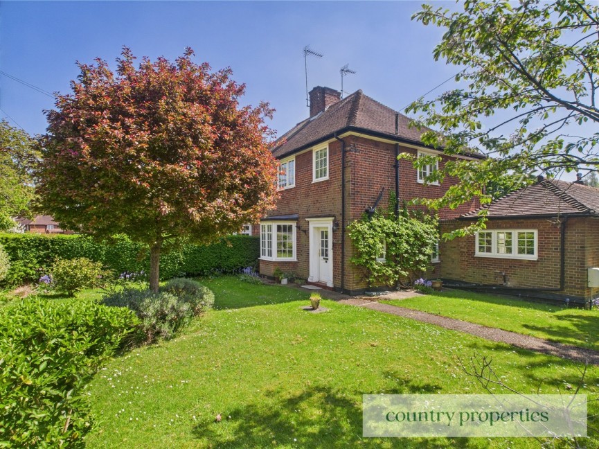 3 bedroom House for Sale Barleycroft Road, Welwyn Garden City, Hertfordshire