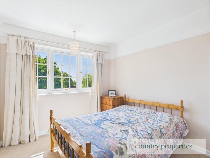 3 bedroom House for Sale Barleycroft Road, Welwyn Garden City, Hertfordshire