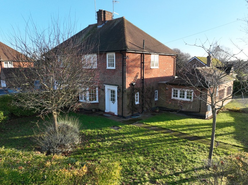 3 bedroom House for Sale Barleycroft Road, Welwyn Garden City, Hertfordshire