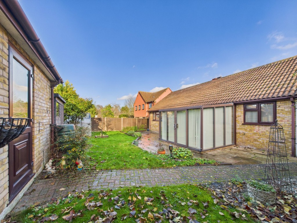 King James Way, Royston, Hertfordshire