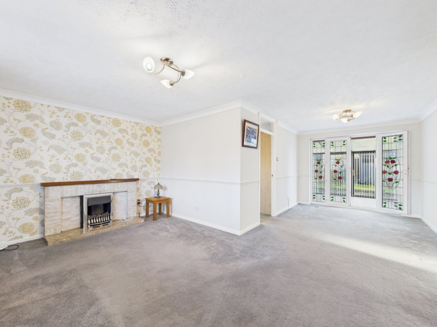 3 bedroom Bungalow for Sale King James Way, Royston, Hertfordshire