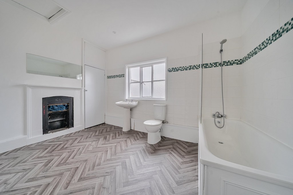 High Street, Shefford, Bedfordshire