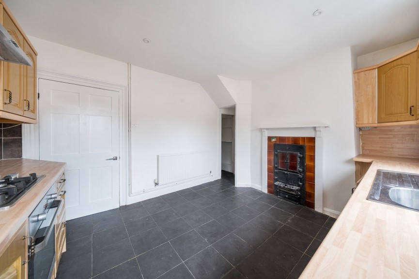 3 bedroom House for Sale High Street, Shefford, Bedfordshire