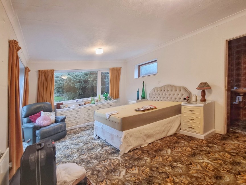 3 bedroom Bungalow for Sale Silsoe, Bedfordshire