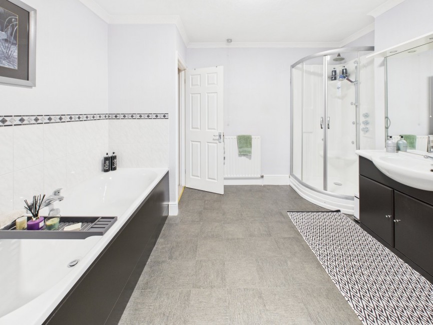 3 bedroom House for Sale Bygrave Road, Baldock, Hertfordshire