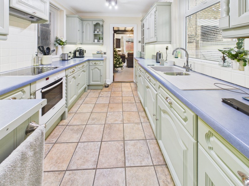 3 bedroom House for Sale Bygrave Road, Baldock, Hertfordshire