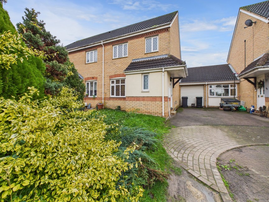 3 bedroom House for Sale Berkeley Close, Biggleswade, Bedfordshire
