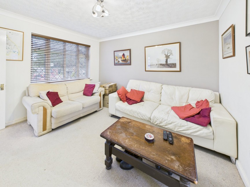 3 bedroom House for Sale Berkeley Close, Biggleswade, Bedfordshire