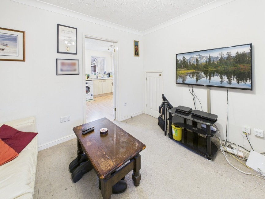 3 bedroom House for Sale Berkeley Close, Biggleswade, Bedfordshire