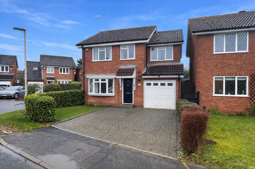 4 bedroom House for Sale Beverley Gardens, Welwyn Garden City, Hertfordshire