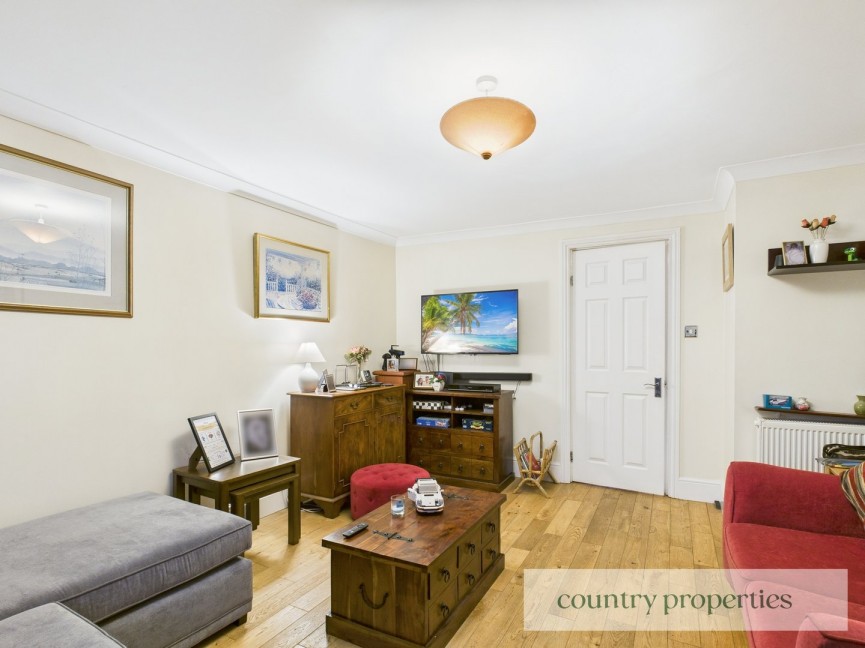 4 bedroom House for Sale Beverley Gardens, Welwyn Garden City, Hertfordshire
