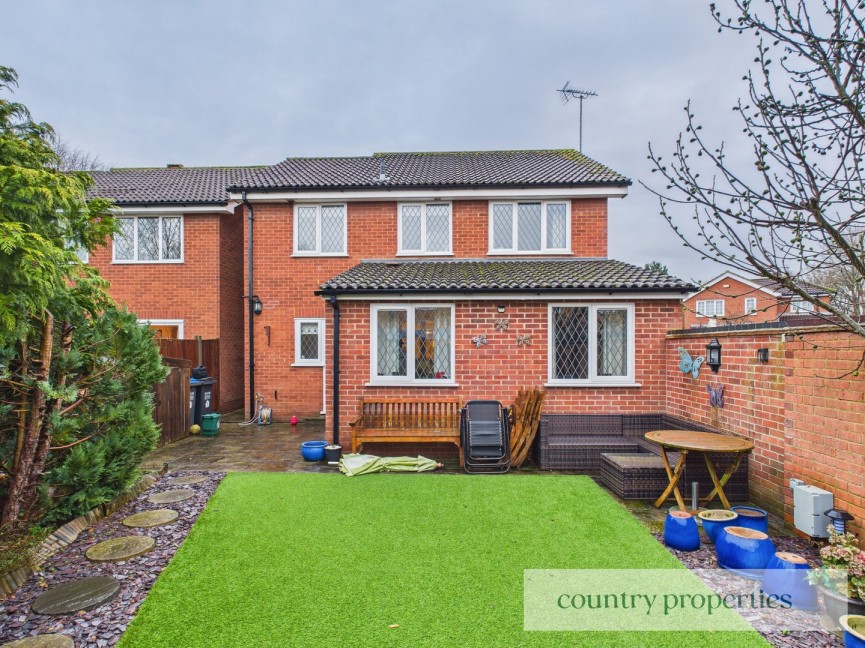 4 bedroom House for Sale Beverley Gardens, Welwyn Garden City, Hertfordshire