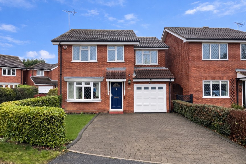 4 bedroom House for Sale Beverley Gardens, Welwyn Garden City, Hertfordshire
