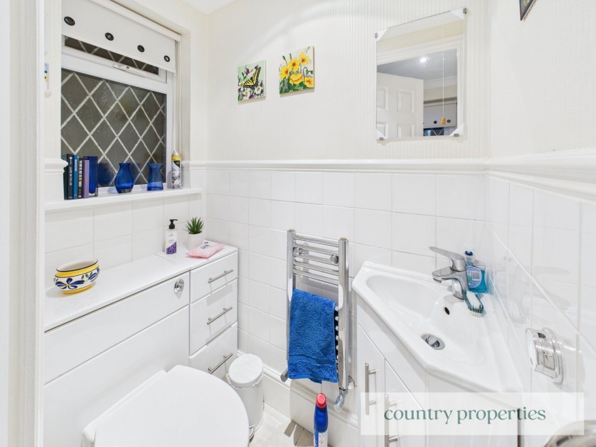 4 bedroom House for Sale Beverley Gardens, Welwyn Garden City, Hertfordshire