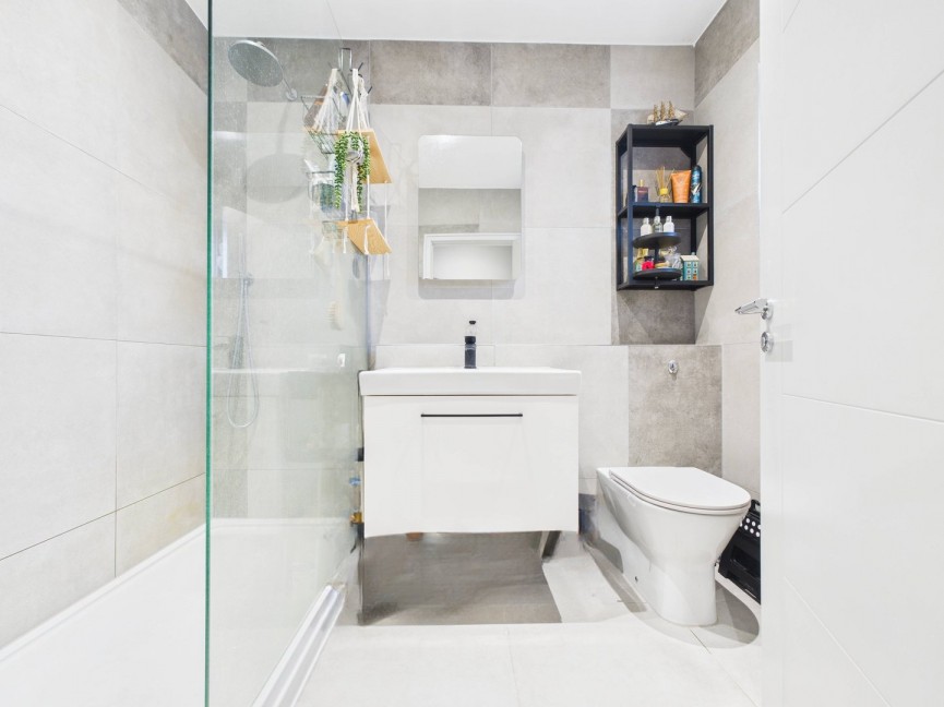 1 bedroom Flat for Sale John Street, Royston, Hertfordshire