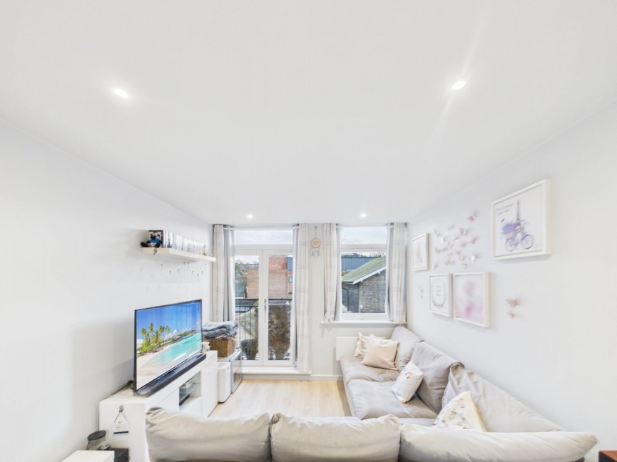 1 bedroom Flat for Sale John Street, Royston, Hertfordshire