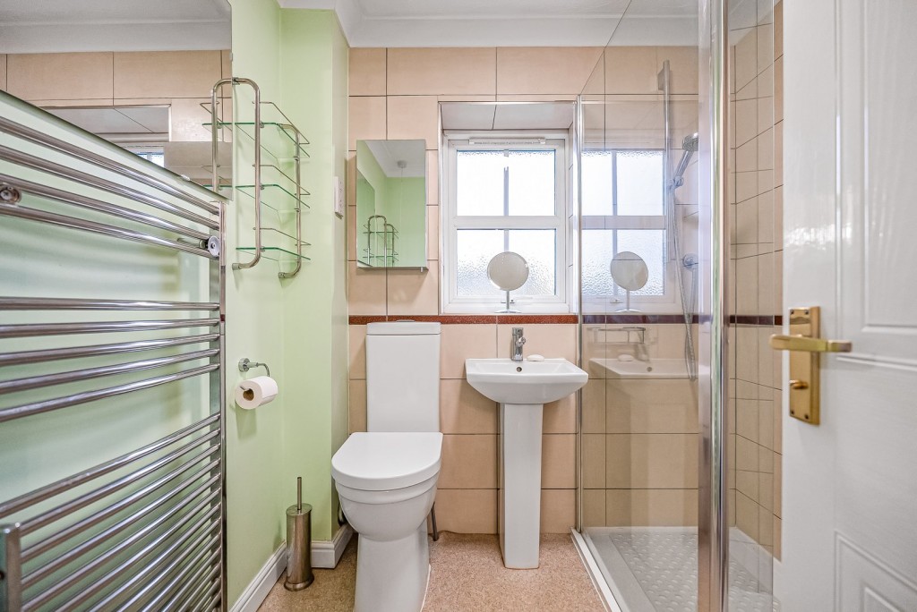 Drakes Way, Hatfield, Hertfordshire