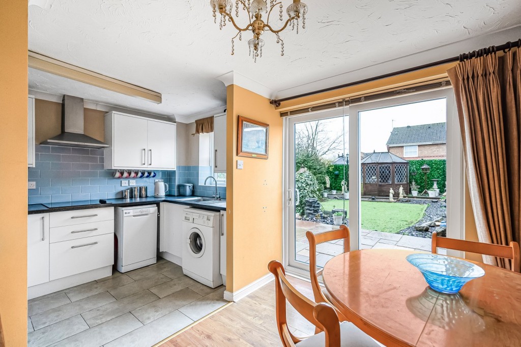 Drakes Way, Hatfield, Hertfordshire