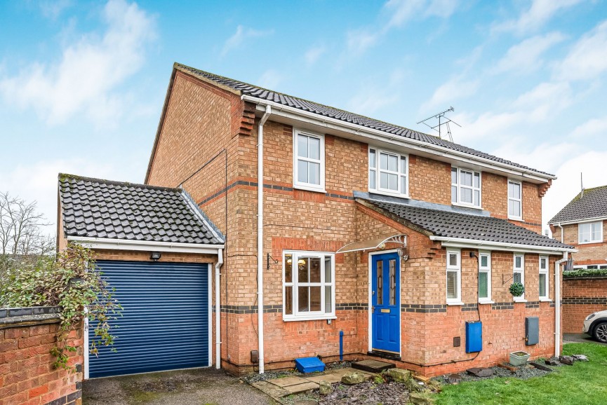 3 bedroom House for Sale Drakes Way, Hatfield, Hertfordshire