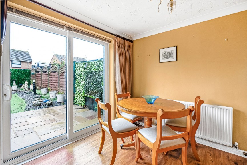 3 bedroom House for Sale Drakes Way, Hatfield, Hertfordshire