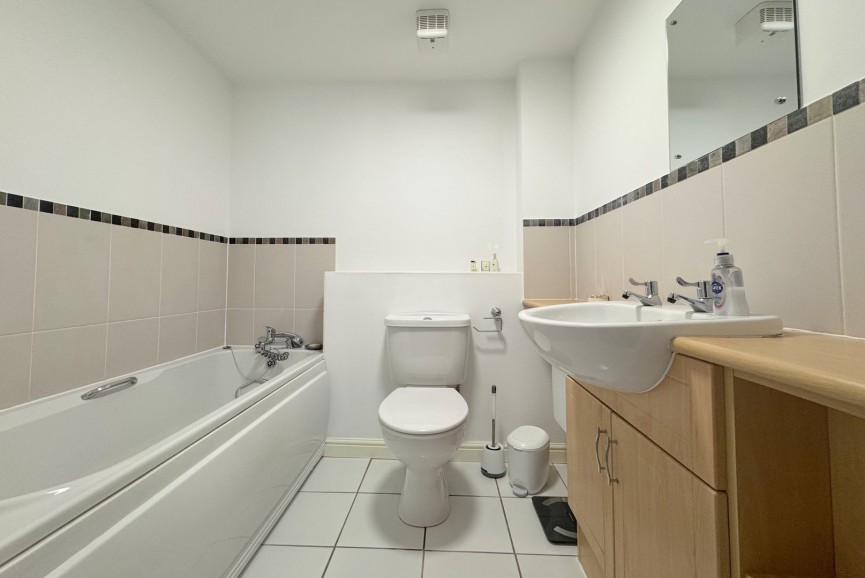 2 bedroom Flat for Sale Flitwick