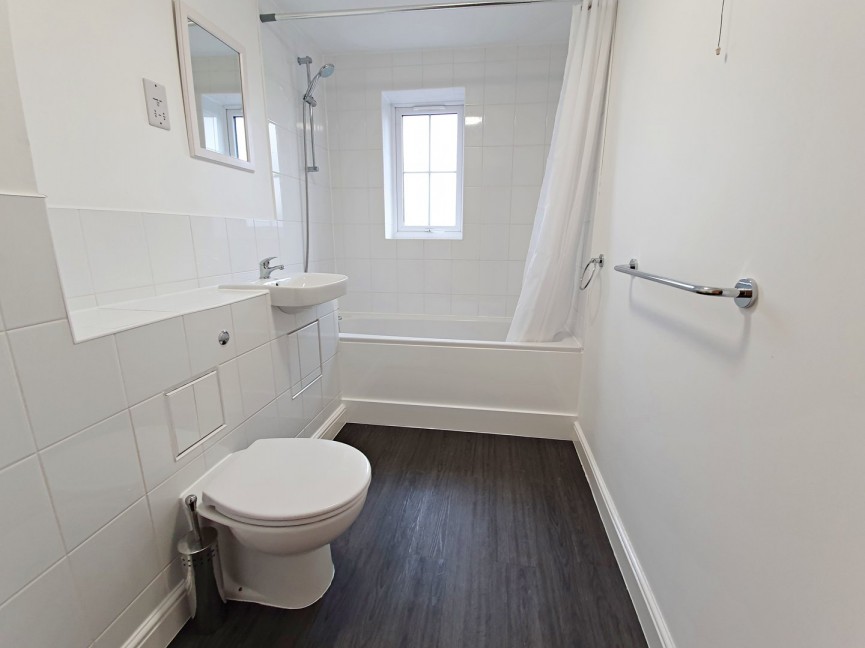 2 bedroom Flat for Letting Node Way Gardens, Welwyn, Hertfordshire