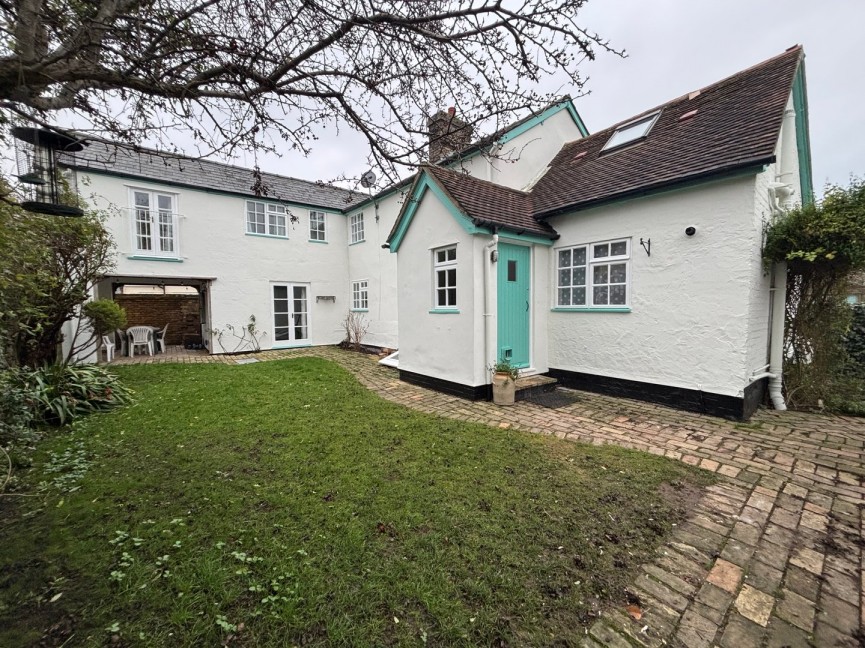 3 bedroom House for Letting High Street, ASHWELL, Hertfordshire