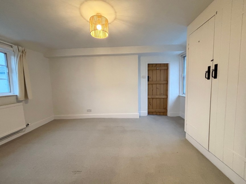 3 bedroom House for Letting High Street, ASHWELL, Hertfordshire
