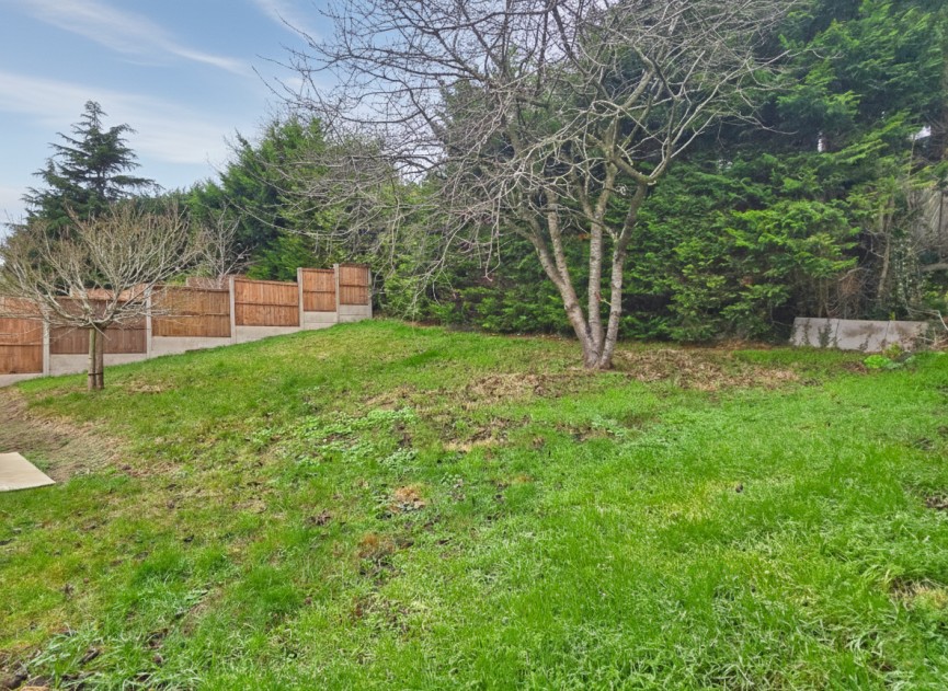 2 bedroom Bungalow for Sale Maulden, Bedfordshire