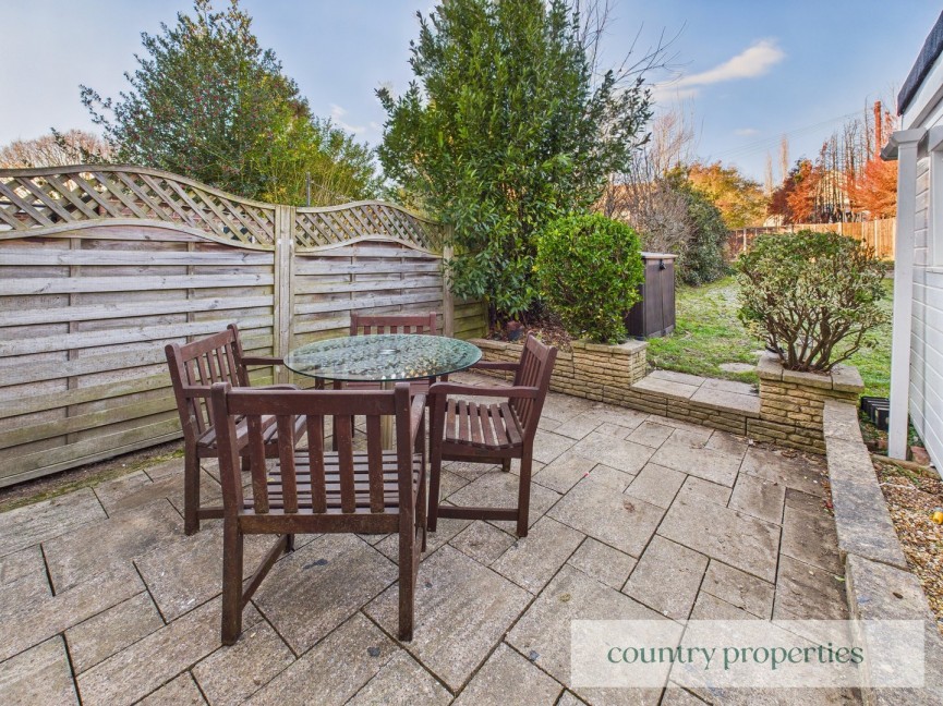 2 bedroom House for Sale Breakmead, Welwyn Garden City, Hertfordshire