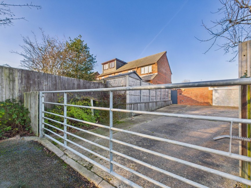 3 bedroom House for Sale Weston, Hitchin, Hertfordshire