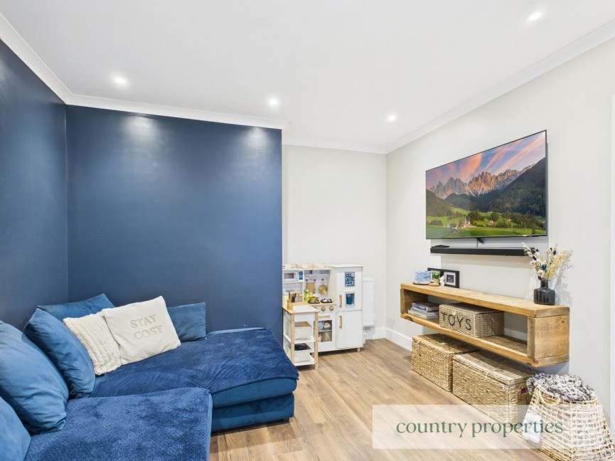 2 bedroom House for Sale Little Ganett, Welwyn Garden City, Hertfordshire