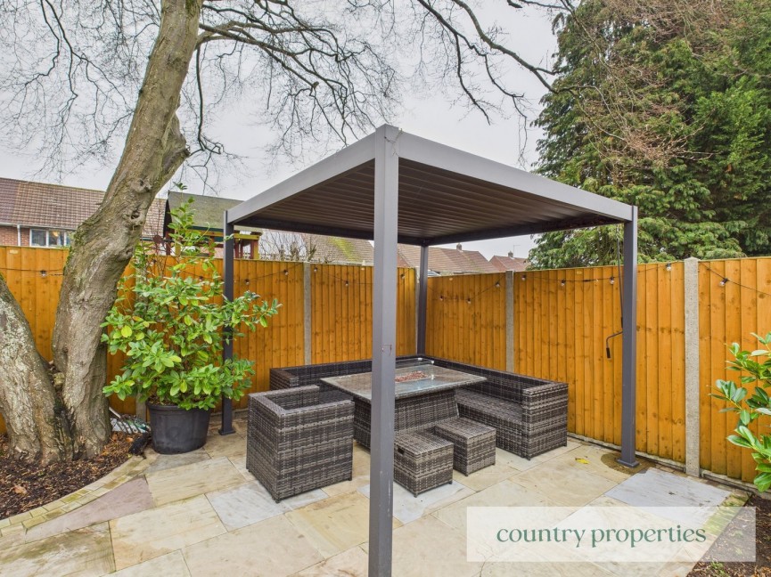 2 bedroom House for Sale Little Ganett, Welwyn Garden City, Hertfordshire