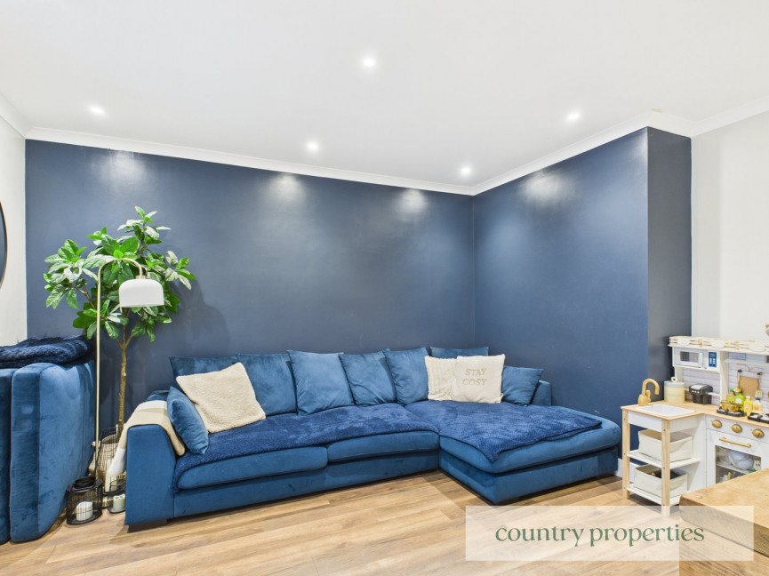 2 bedroom House for Sale Little Ganett, Welwyn Garden City, Hertfordshire