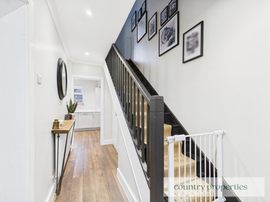 2 bedroom House for Sale Little Ganett, Welwyn Garden City, Hertfordshire