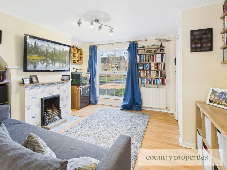 3 bedroom House for Sale Hollybush Lane, Welwyn Garden City, Hertfordshire