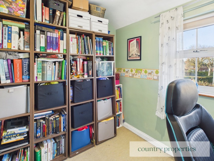 3 bedroom House for Sale Hollybush Lane, Welwyn Garden City, Hertfordshire