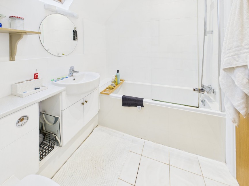 3 bedroom House for Sale Royston Road, Baldock, Hertfordshire