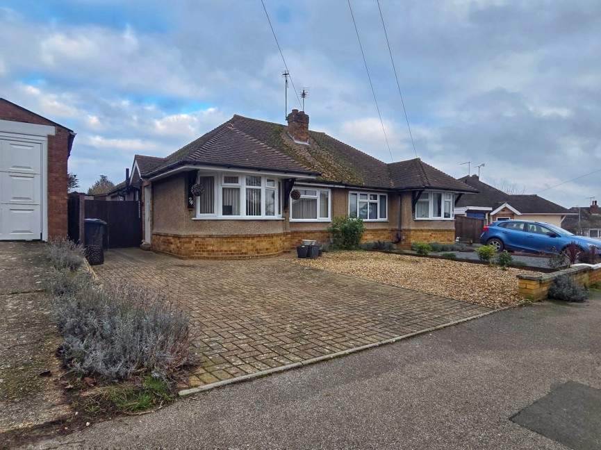 2 bedroom Bungalow for Sale Ampthill, Bedfordshire