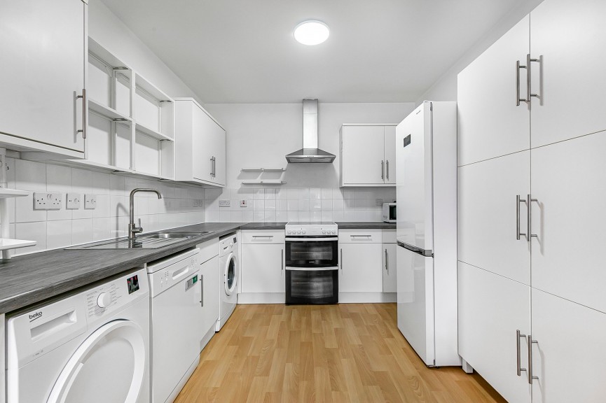 2 bedroom Flat for Sale Town Centre, Hatfield, Hertfordshire