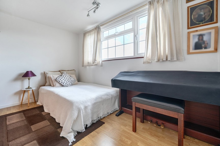 5 bedroom House for Sale Whinnetts Way, Pulloxhill, Bedfordshire