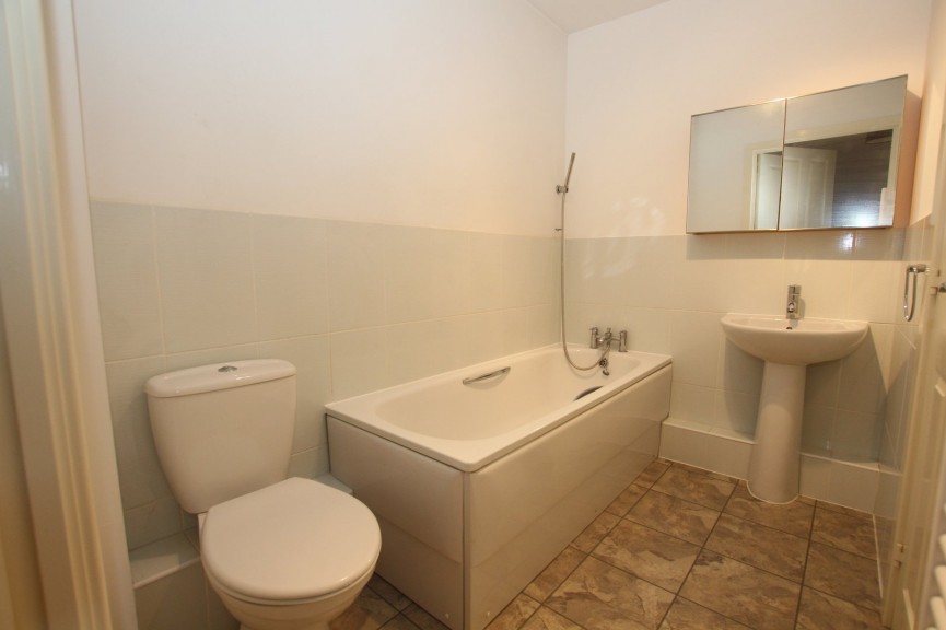2 bedroom Flat for Sale Chambers Way, Biggleswade, Bedfordshire