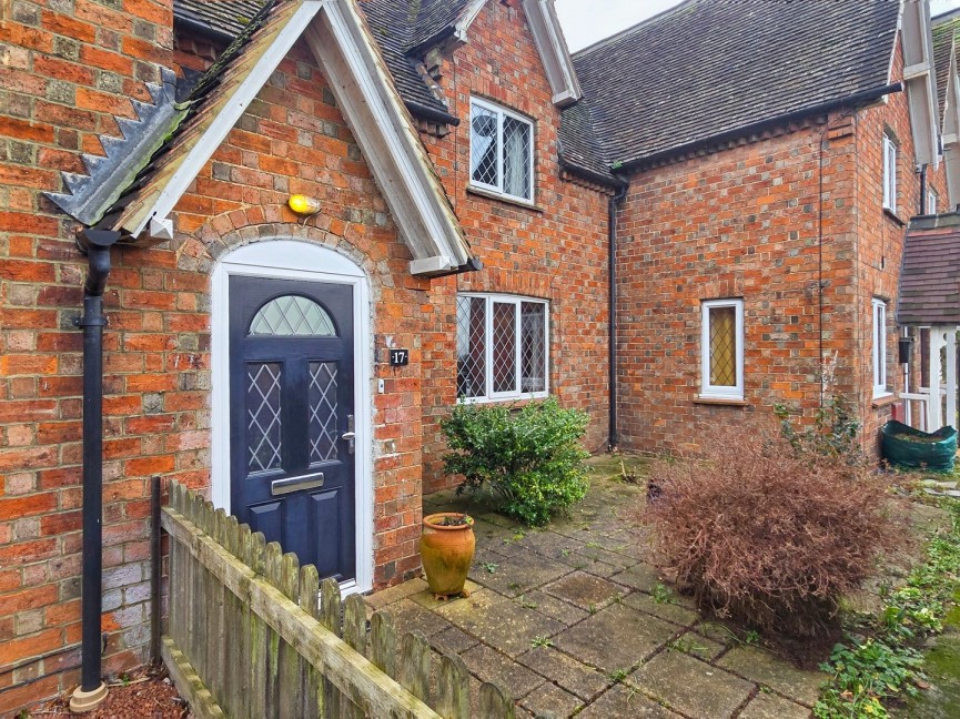 2 bedroom House for Sale Millbrook, Bedfordshire