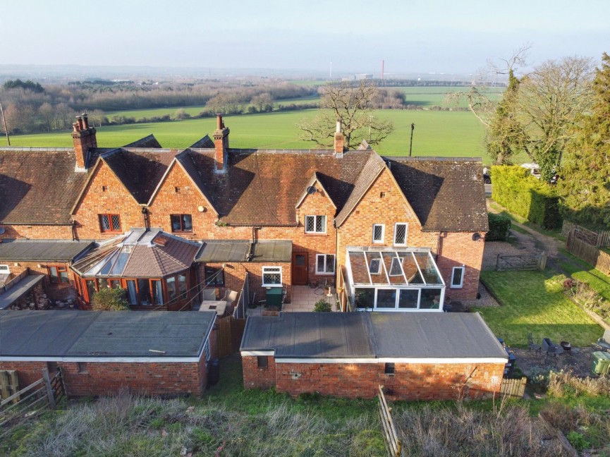 2 bedroom House for Sale Millbrook, Bedfordshire