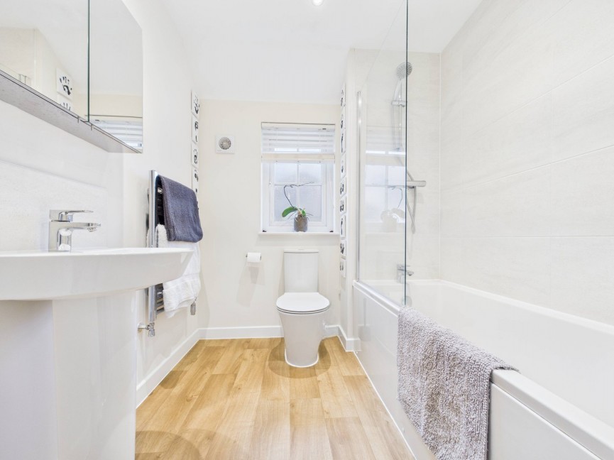 4 bedroom House for Sale Hampshire Road, Royston, Hertfordshire