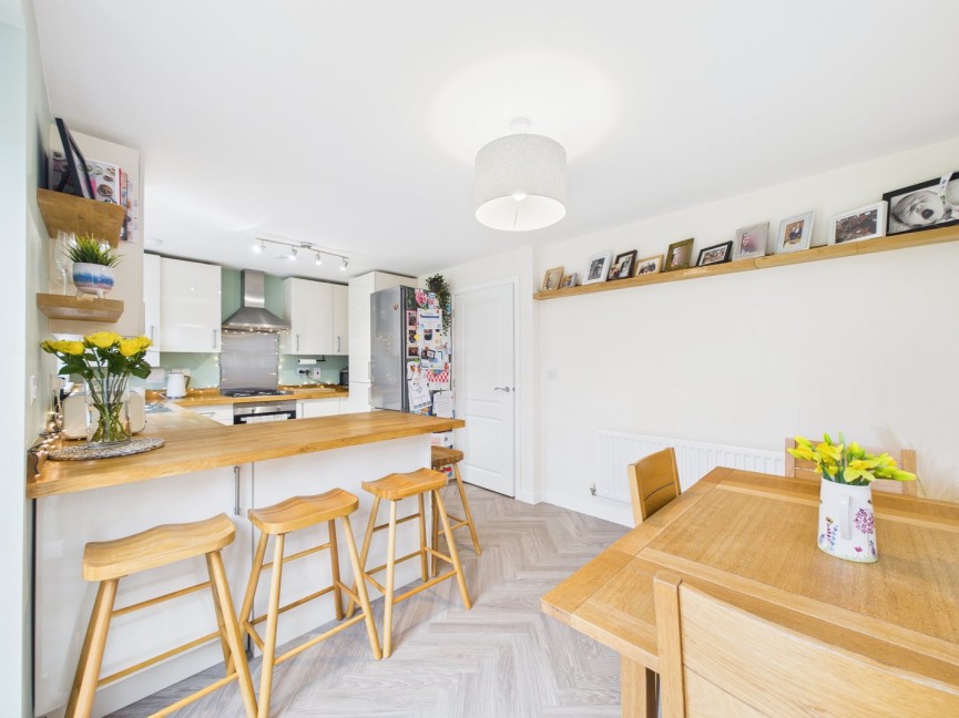 4 bedroom House for Sale Hampshire Road, Royston, Hertfordshire