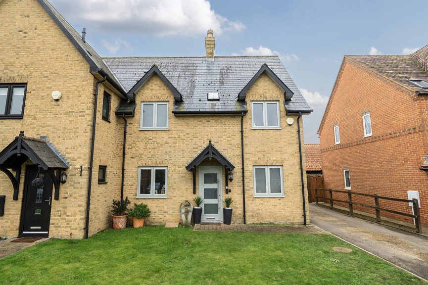 3 bedroom House for Sale Meppershall, Shefford, Bedfordshire