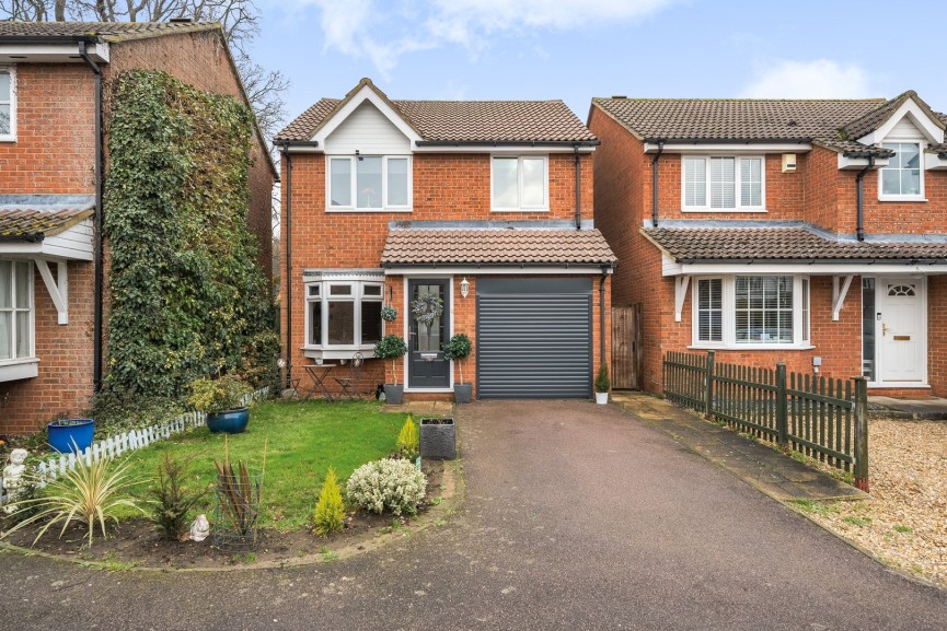 3 bedroom House for Sale Sullivan Close, Shefford, Bedfordshire