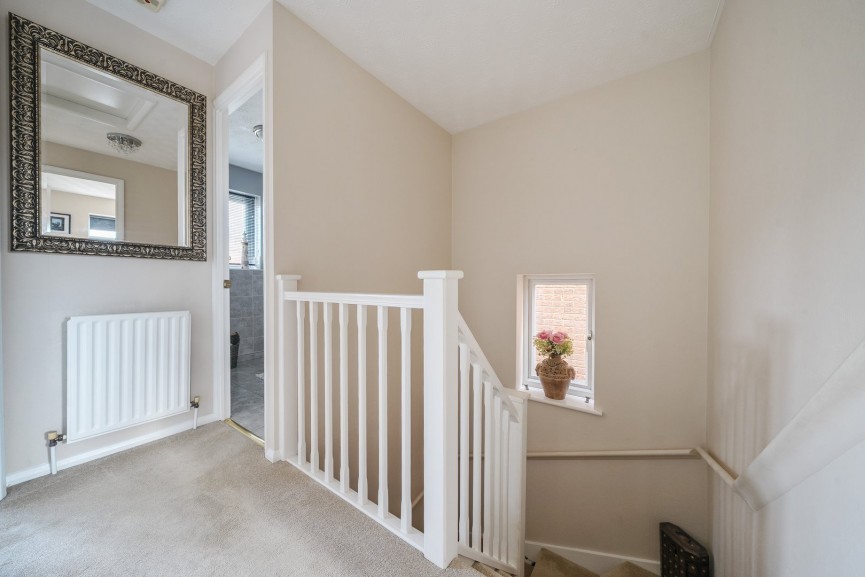 3 bedroom House for Sale Sullivan Close, Shefford, Bedfordshire